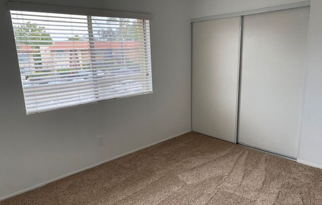 2 beds, 1.5 baths, $2,200, Unit 32