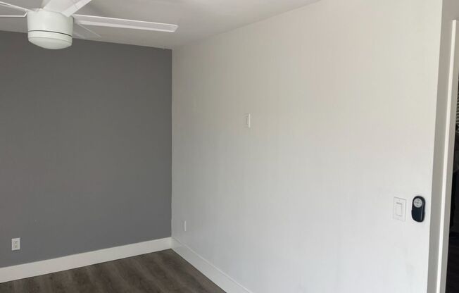 2 bedrooms 1 bath apartment in Imperial Beach CA.