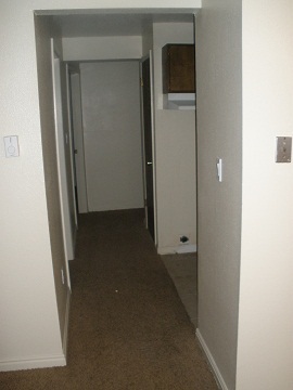 2 beds, 1 bath, 900 sqft, $950, Unit 20