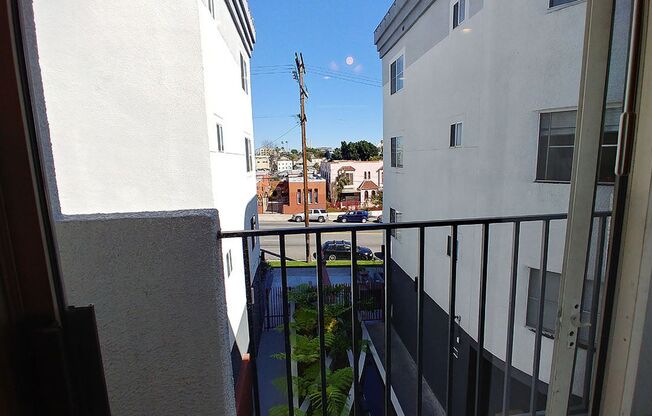 1 bed, 1 bath, 660 sqft, $2,350, Unit 211