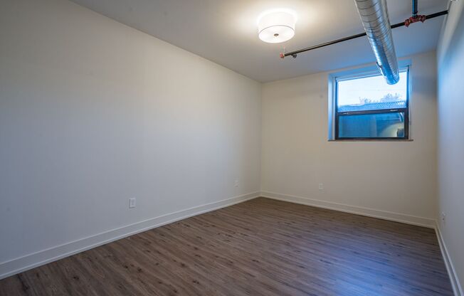 2 beds, 1 bath, $1,584, Unit 875 Michigan Ave Apt. 106