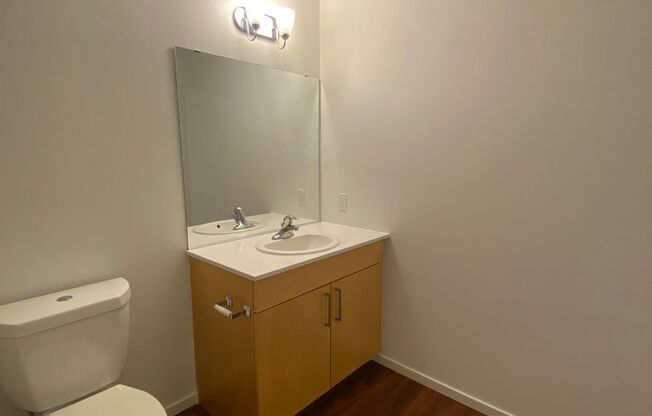 1 bed, 1 bath, 655 sqft, $2,195, Unit 2401-A