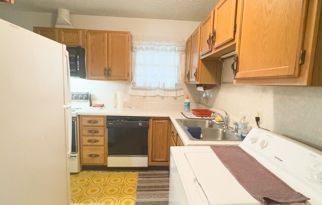 705 GREENWAY