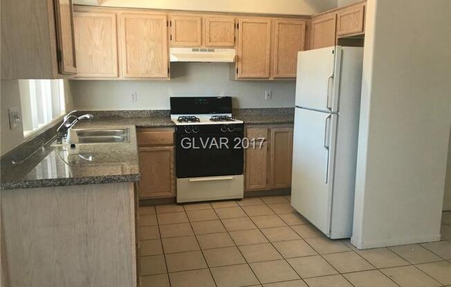 3 beds, 2 baths, $2,200