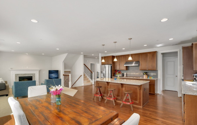 A spacious 4-bedroom and 3.5 bathroom home ready for Rent!