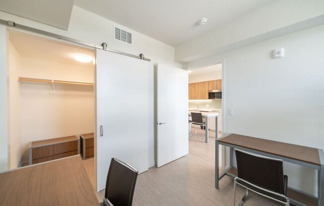 1 bed, 1 bath, 574 sqft, $3,095, Unit 610