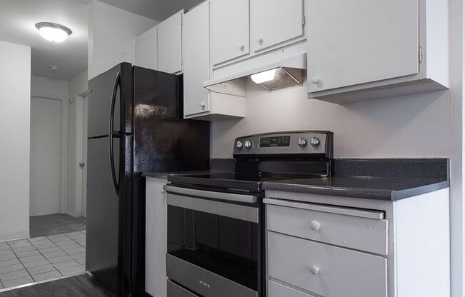1 bed, 1 bath, 700 sqft, $1,395, Unit Unit 323