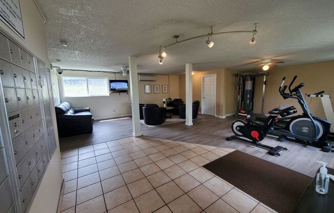 2 beds, 1 bath, 669 sqft, $1,345, Unit 47