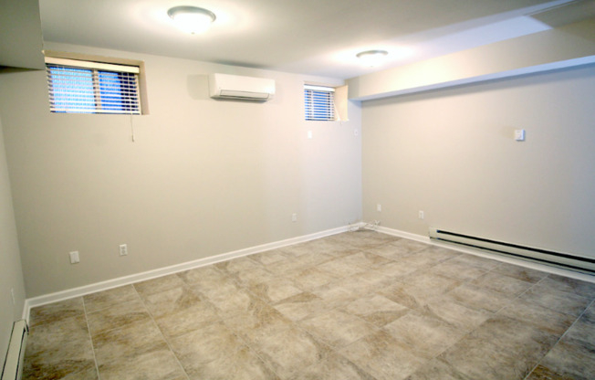 30 TRINA LN
