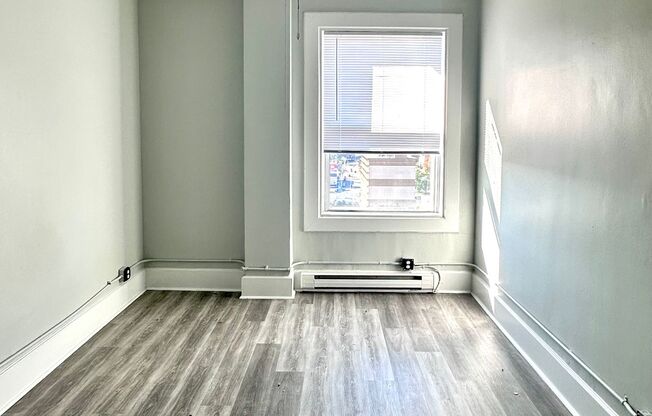 1 bed, 1 bath, 435 sqft, $1,700, Unit 1021