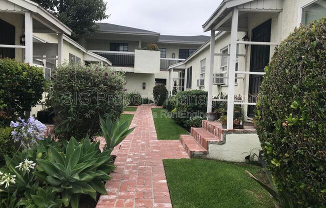 405 W Alameda Ave