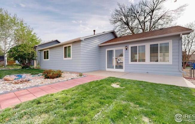 4243 PIN OAK DR