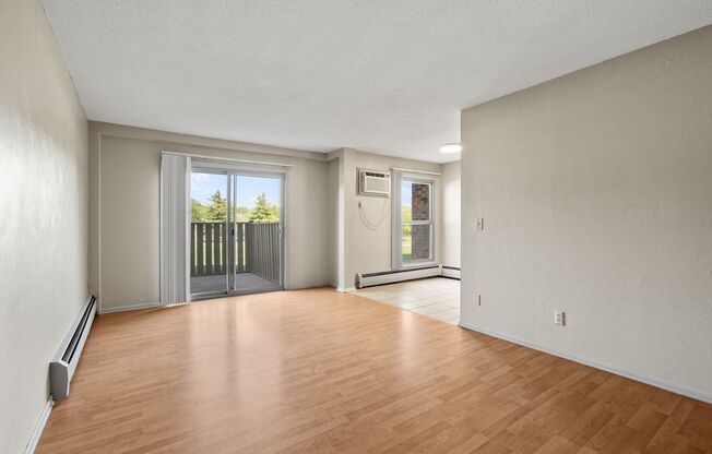 1 bed, 1 bath, 725 sqft, $1,200