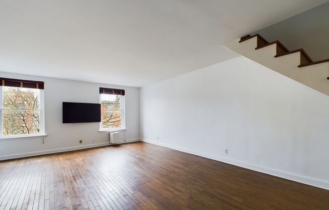 Bi-Level Two Bedroom Apartment in Fairmount!