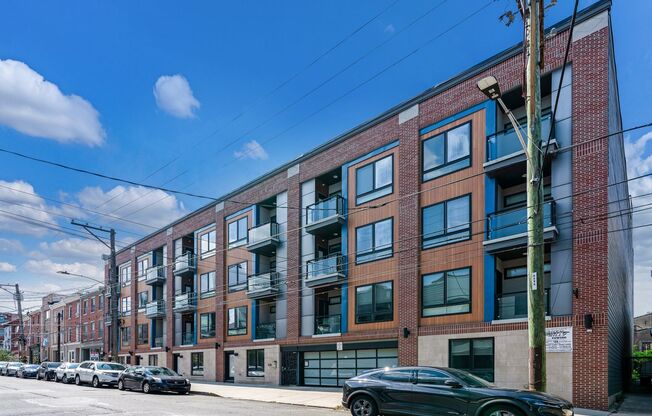 2 beds, 1 bath, 802 sqft, $1,795, Unit Unit 7