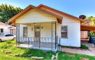 1 Bedroom Home w/appx 1200 SqFt of Workshop Space