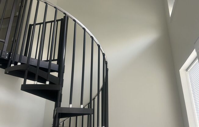 1 bed, 1 bath, 288 sqft, $875, Unit 220