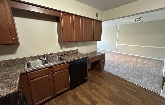 1 bed, 1 bath, 784 sqft, $1,175, Unit 7600209