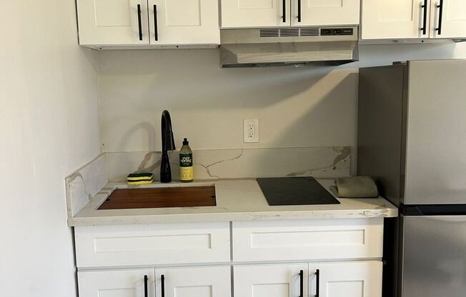 Studio, 1 bath, $1,495, Unit 09