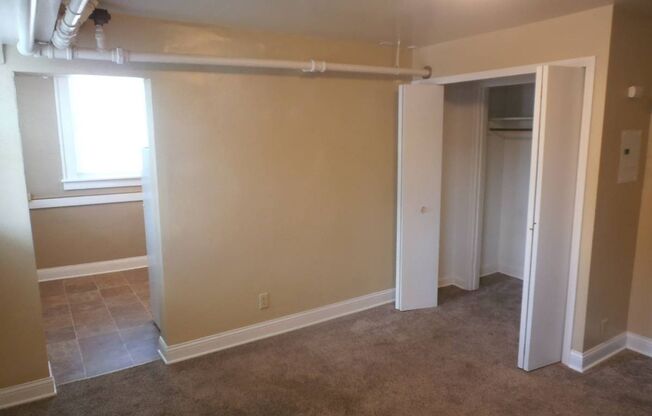 Studio, 1 bath, $795, Unit Unit 1