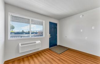 Studio, 1 bath, 202 sqft, $899