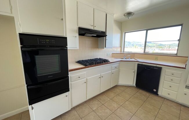 1 bed, 1 bath, 624 sqft, $1,995, Unit 305