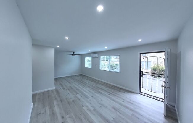 BS - 12705 Laurel Street