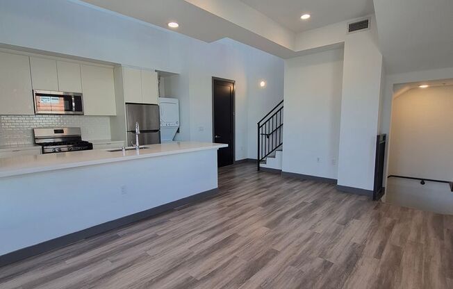 161 S. NORMANDIE AVE