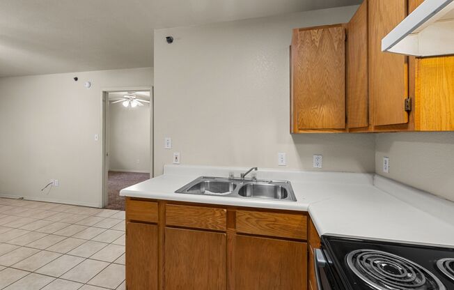 1 bed, 1 bath, 500 sqft, $825, Unit Unit 6