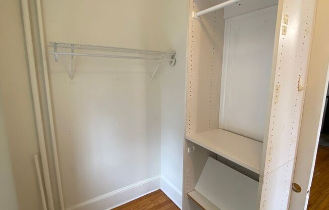 Studio, 1 bath, 300 sqft, $1,550, Unit Unit 115