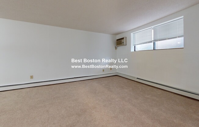 1123 REVERE BCH PKWY