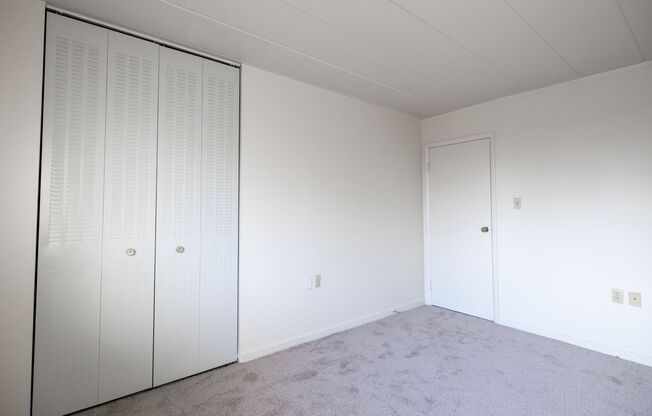3 beds, 2 baths, 1,166 sqft, $1,550, Unit Unit 605