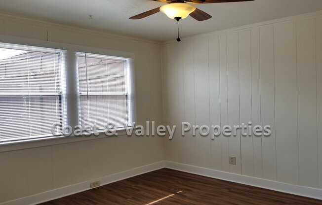 2-4 1/2 Villa Street