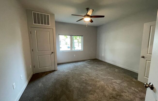 1 bed, 1 bath, 965 sqft, $1,350, Unit 106