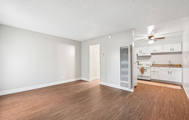 Studio, 1 bath, 366 sqft, $1,225, Unit 47