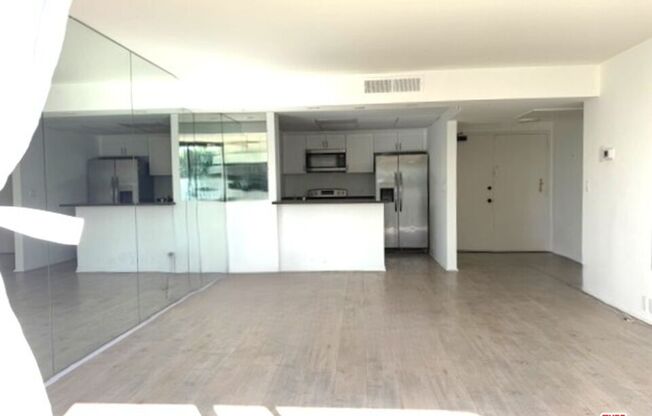 2 beds, 2 baths, 1,100 sqft, $4,595, Unit 705