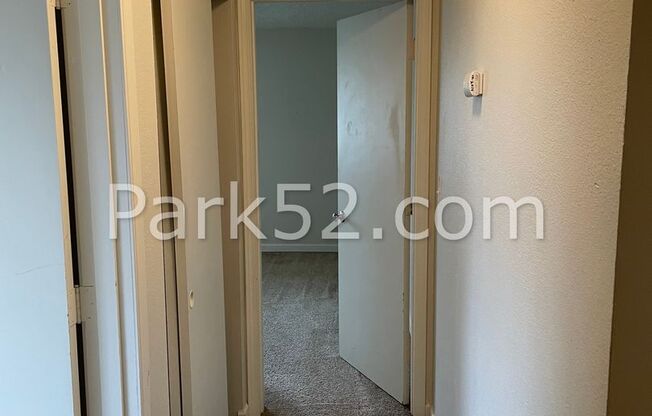 2 beds, 1 bath, $1,295