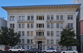 Studio, 1 bath, $1,550, Unit B09