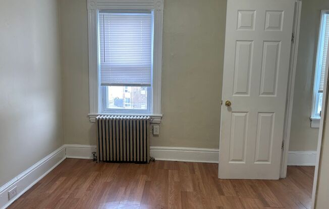 3 beds, 1 bath, $1,395, Unit Apt. 2