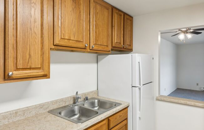 1 bed, 1 bath, 600 sqft, $1,175, Unit 766-02