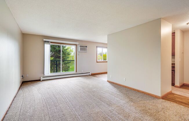 1 bed, 1 bath, 610 sqft, $1,315, Unit 257-303