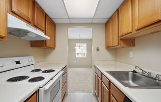 2 beds, 1 bath, 900 sqft, $1,099, Unit 112 M