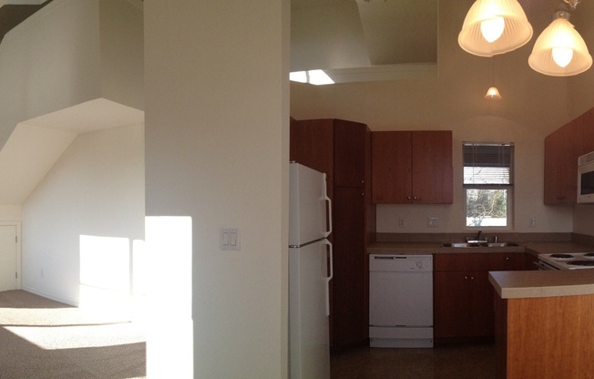 2 beds, 2 baths, 1,110 sqft, $1,989, Unit P134