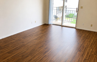 2 beds, 1 bath, 864 sqft, $1,195, Unit Unit 10