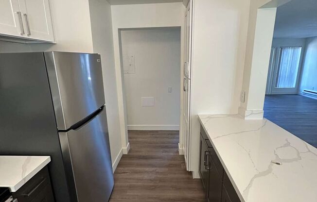 1 bed, 1 bath, 869 sqft, $2,245, Unit 101