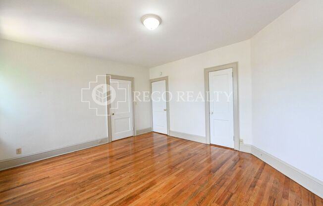 2 beds, 1 bath, $1,550, Unit C1