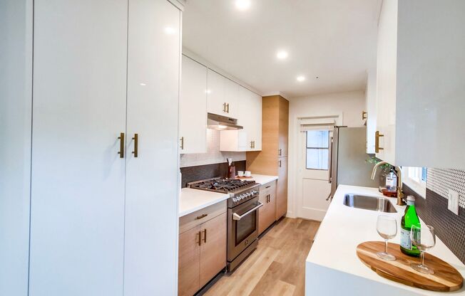 2 beds, 2 baths, 825 sqft, $4,595, Unit 6226