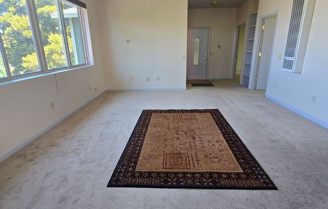 Beautiful 2nd story unit with beautiful view in Point Richmond