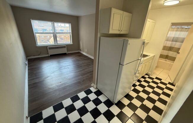 1 bed, 1 bath, 525 sqft, $950, Unit #407