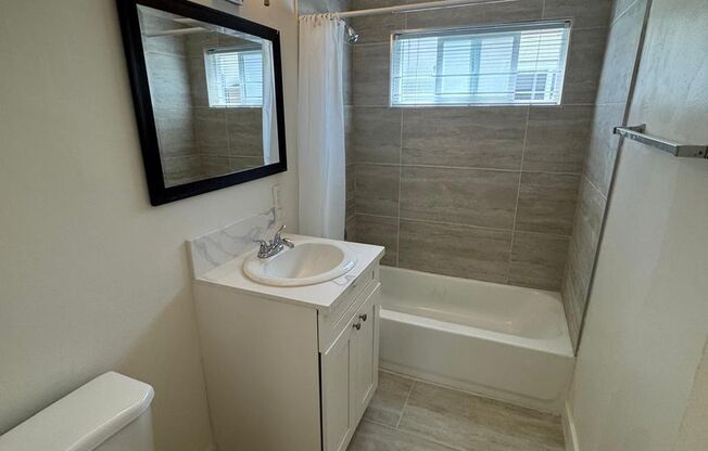 1 bed, 1 bath, 650 sqft, $1,800, Unit 1617-4